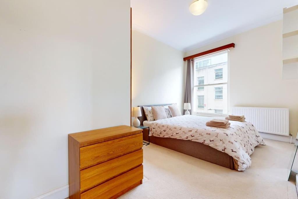 Charming And Bright Flat In Paddington! Appartamento *