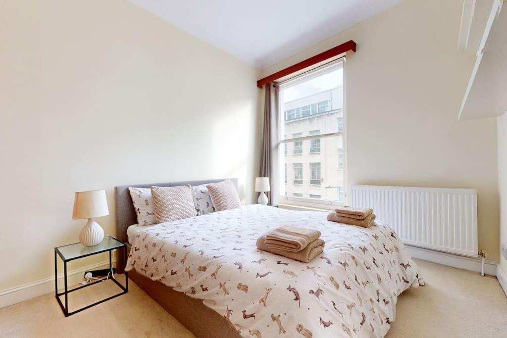 Charming And Bright Flat In Paddington! Appartamento